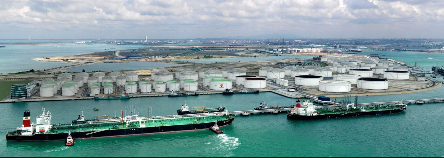 أحد مواقع تخزين النفط