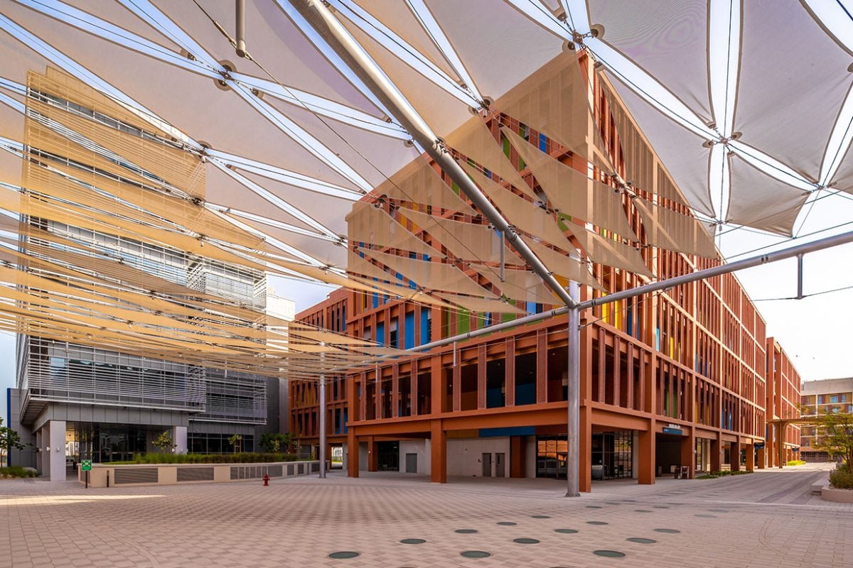 تصميم لبناء صديق لبيئة تابع لشركة مصدر الإماراتية 