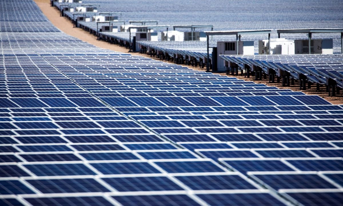 محطة للطاقة الشمسية تلبي الطلب على الكهرباء في أميركا