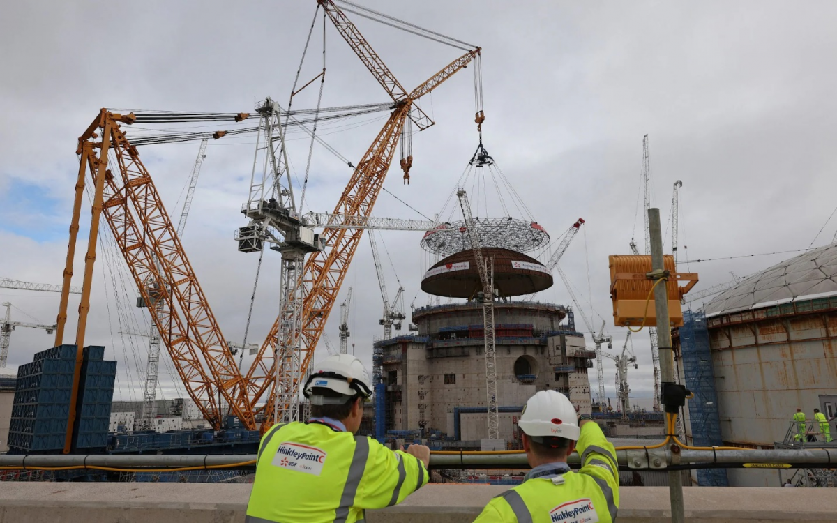 محطة هينكلي بوينت سي للطاقة النووية بمقاطعة سومرست في بريطانيا
