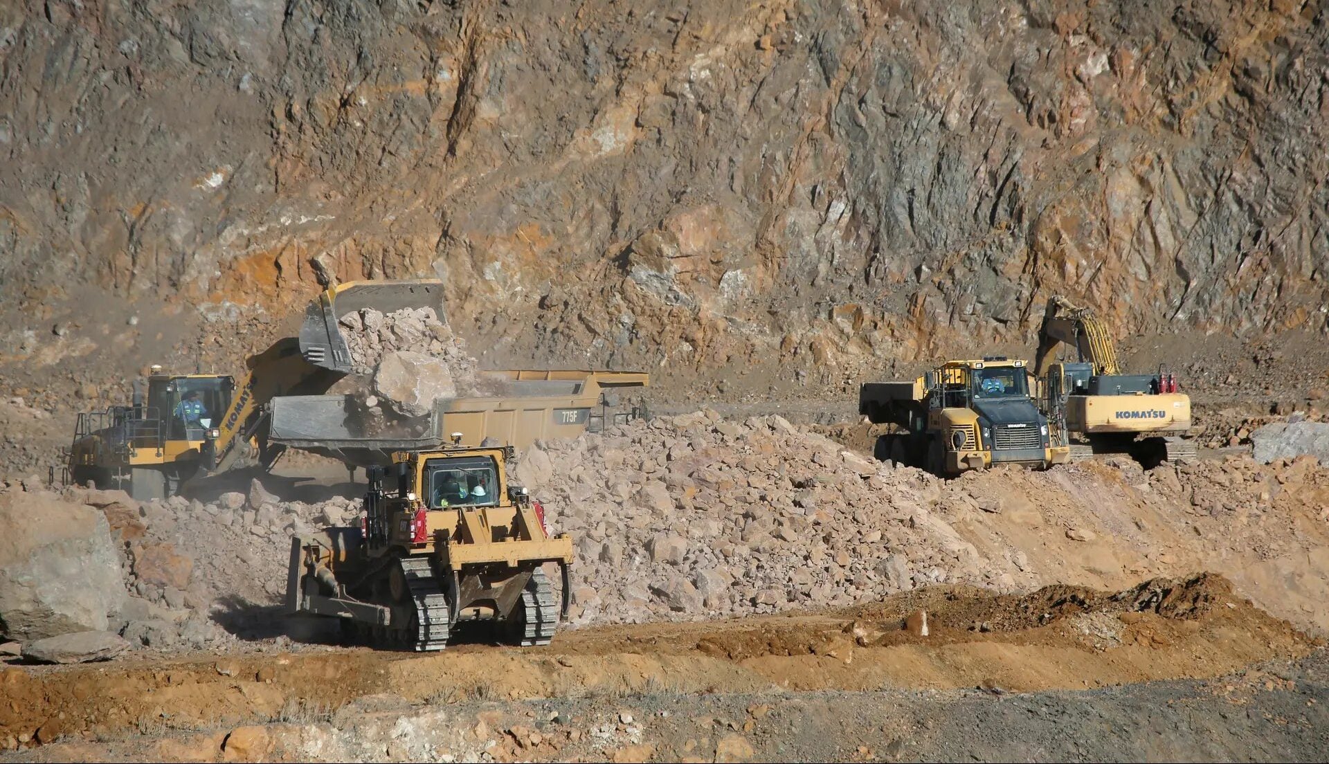 تعدين المعادن النادرة في موزمبيق