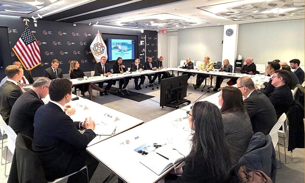 جانب من مائدة مستديرة موسع استضافه معهد الشرق الأوسط في واشنطن