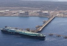 Photo of حقيقة وقف مشروع الخط الرابع لإنتاج الغاز المسال في سلطنة عمان.. بيان رسمي