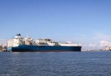 Photo of فوضى الأسعار تدفع لرحلة مجنونة.. غاز أسترالي يعبر نصف الكرة الأرضية