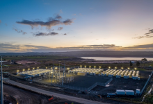 Photo of تخزين الكهرباء بالبطاريات في أستراليا.. 15 مشروعًا تدعم الشبكة الوطنية (تقرير)