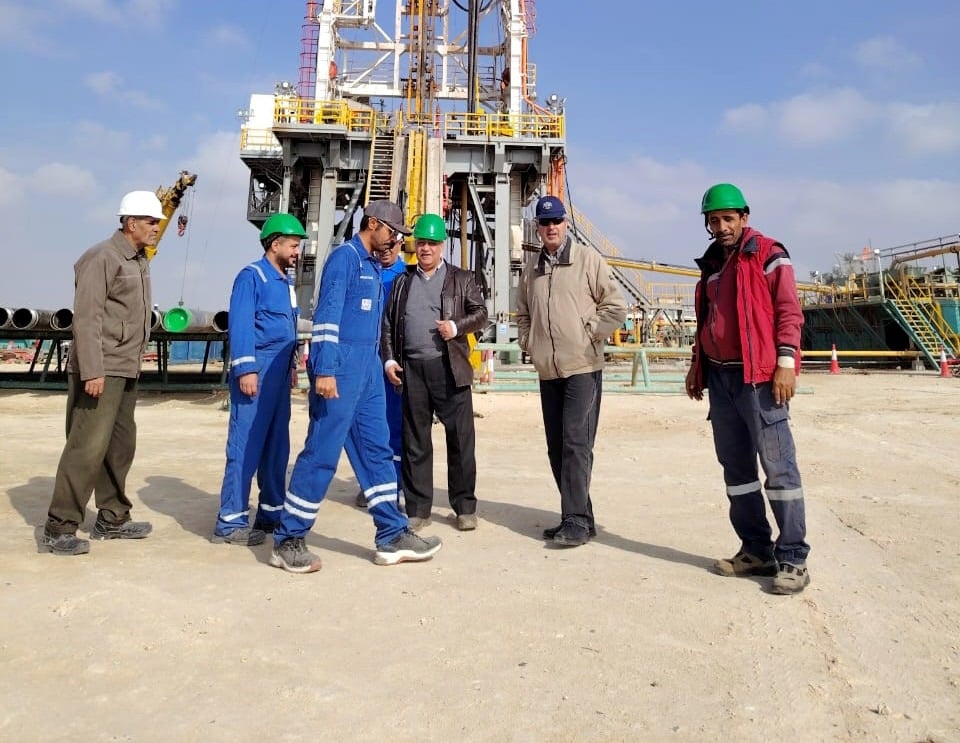 وزير الطاقة الأردني خلال تفقده مشروعات القطاع