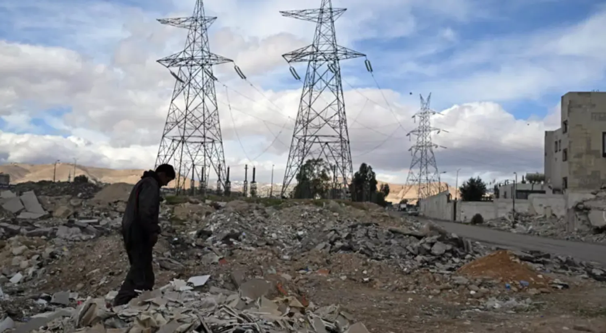 أحد مواقع شبكات الكهرباء المتضررة في سوريا
