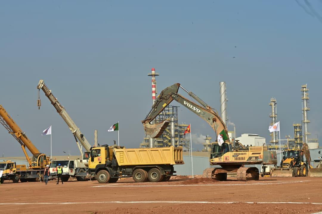 من مراسم إحياء ذكرى تأميم المحروقات في الجزائر