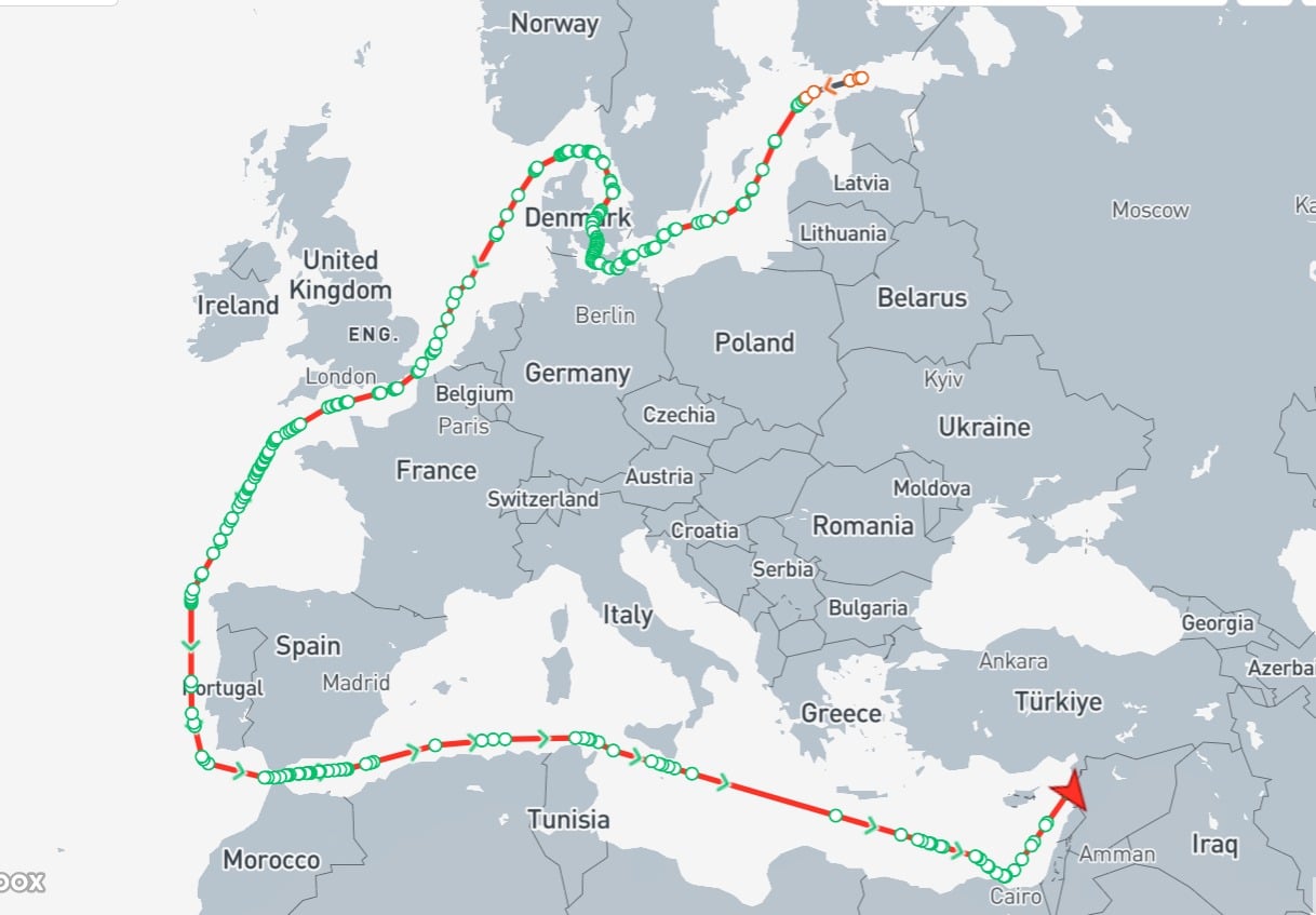 مسار ناقلة النفط أركاديا قبل وصولها إلى سوريا