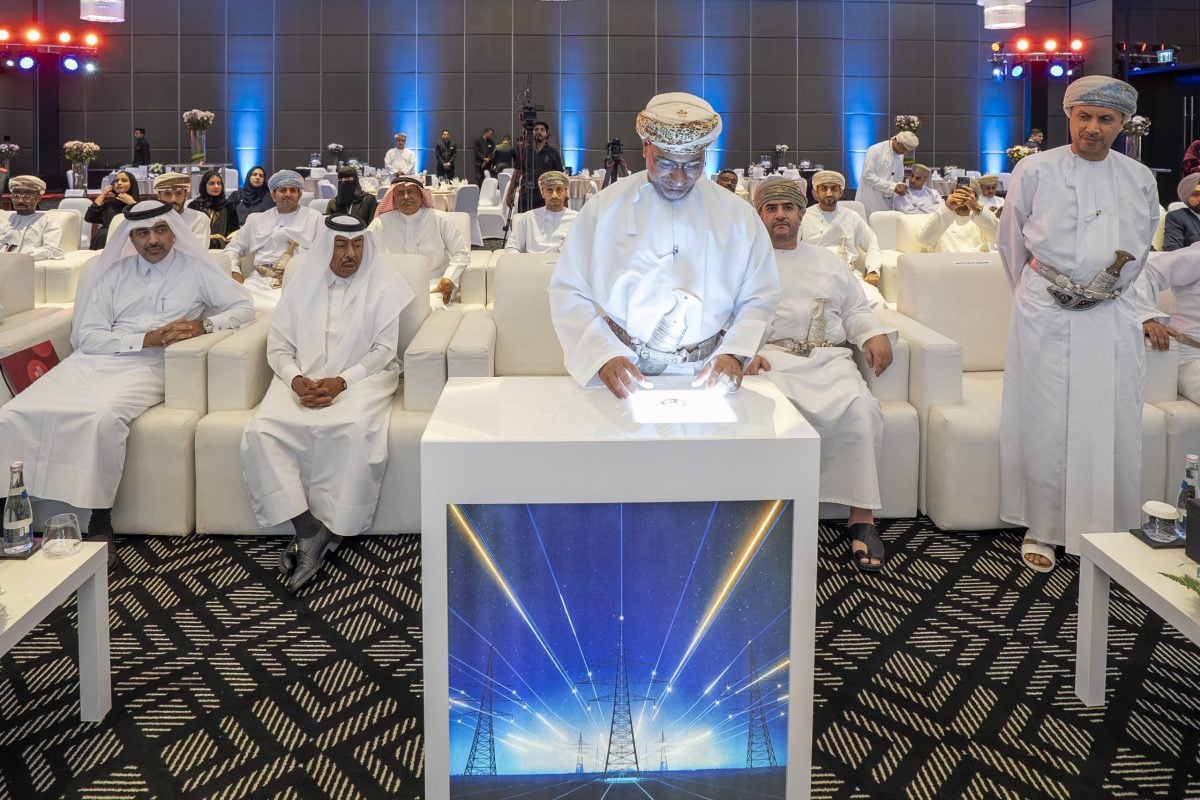 الربط الكهربائي الخليجي مع سلطنة عمان