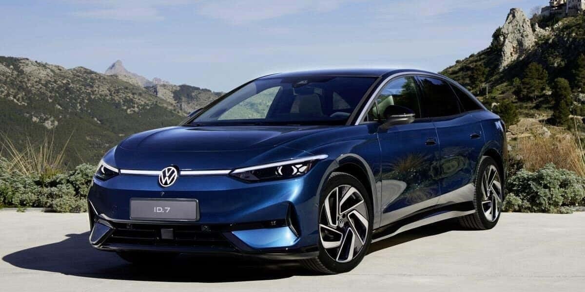 سيارة فولكسفاغن كهربائية من طراز آي دي-7