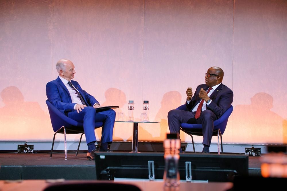 الرئيس التنفيذي لشركة النفط النيجيرية خلال مشاركته في أسبوع الطاقة بلندن