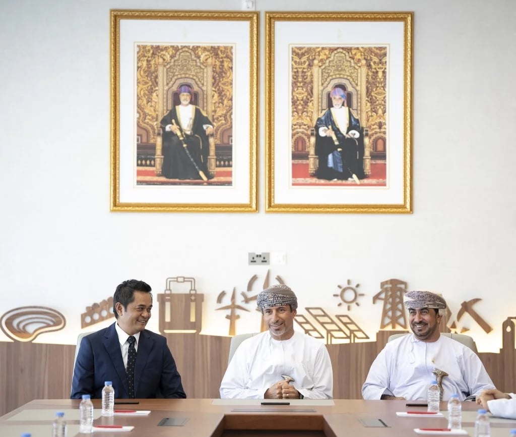 3 منصات حفر في عمان