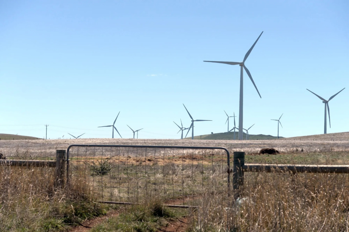 توربينات الرياح في بلدة وابرا بولاية فيكتوريا الأسترالية 