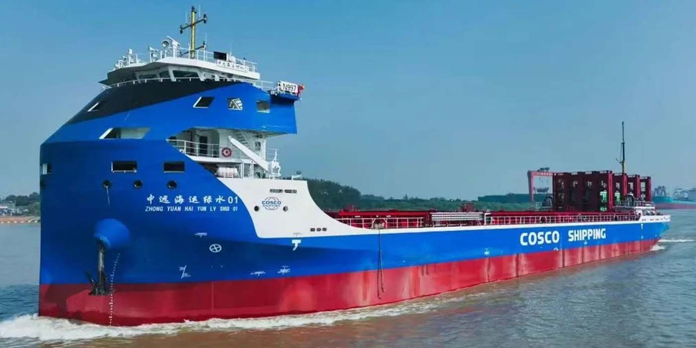 سفينة حاويات كهربائية