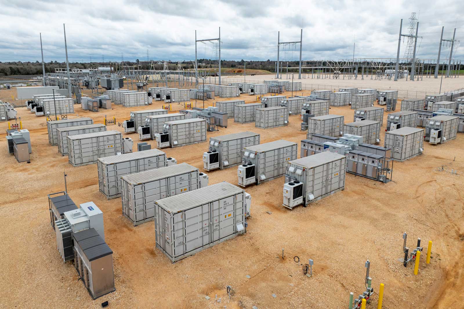 بطاريات كهرباء على نطاق المرافق