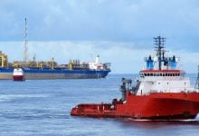 Photo of حرب إيران تحاصر سفن الدعم البحري في منطقة الخليج