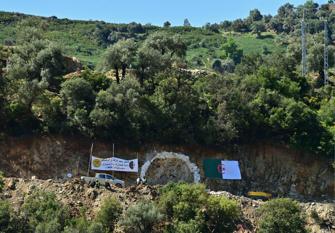 منجم الرصاص والزنك في الجزائر