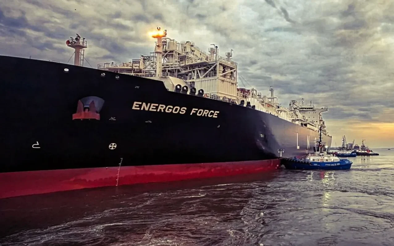 سفينة التغويز إنرغوس فورس في ميناء العقبة