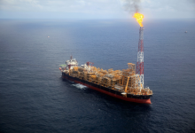 Photo of هل يستفيد منتجو النفط في أفريقيا من ارتفاع أسعار خام برنت؟ (تقرير)