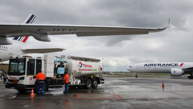 Photo of وقود الطيران المستدام في أوروبا يثير حفيظة الشركات.. هل يخفّض انبعاثات الكربون؟ (تقرير)