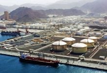 Photo of ميناء الفجيرة الإماراتي يستأنف عمليات تحميل النفط بعد الحريق