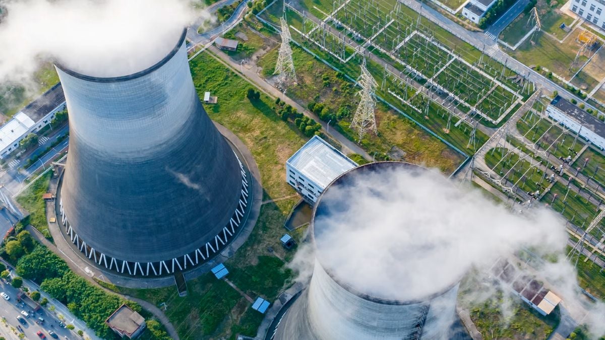 إحدى محطات الطاقة النووية في اليابان وكوريا الجنوبية