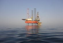 Photo of شركات حفر سعودية تعلق تشغيل المنصات البحرية في الخليج العربي