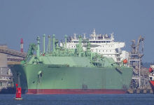 Photo of اشتعال النيران في ناقلة غاز مسال روسية قبالة سواحل مالطا