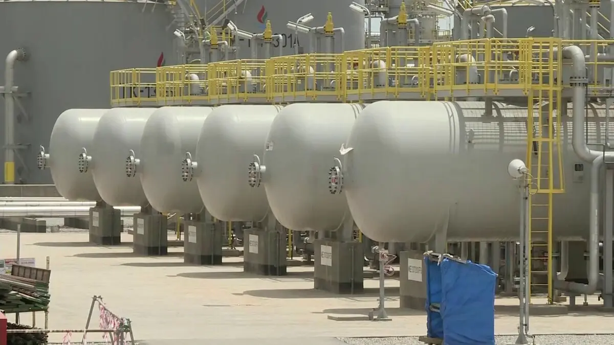 تأجير خطوط أنابيب النفط الكويتية