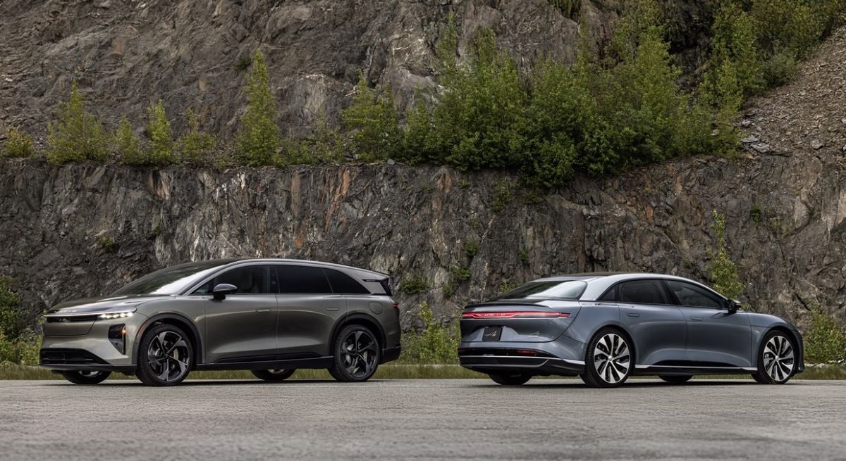 إحدى السيارات الكهربائية