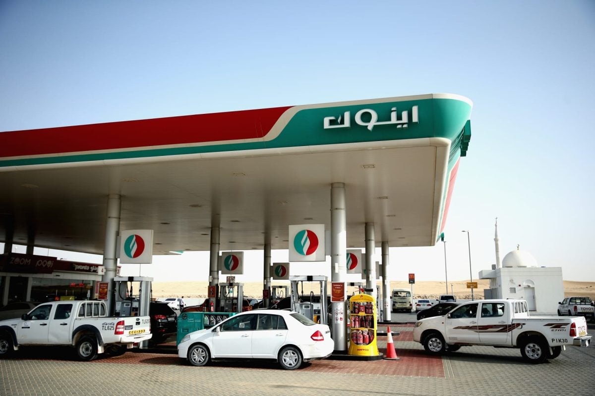 محطة وقود في الإمارات