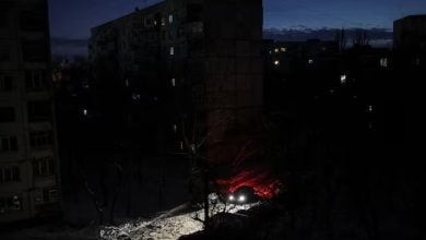 Photo of انقطاع الكهرباء عن 212 ألف منزل في أوكرانيا بعد استهداف روسي