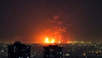 Photo of 5 مصافي نفط في مرمى نيران حرب إيران