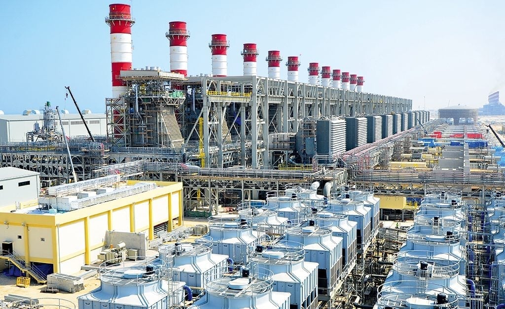 محطة لتوليد الكهرباء من الغاز في سلطنة عمان
