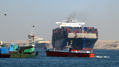 Photo of هل تواجه قناة السويس تراجعًا في إيراداتها بسبب الحرب على إيران؟ (تقرير)