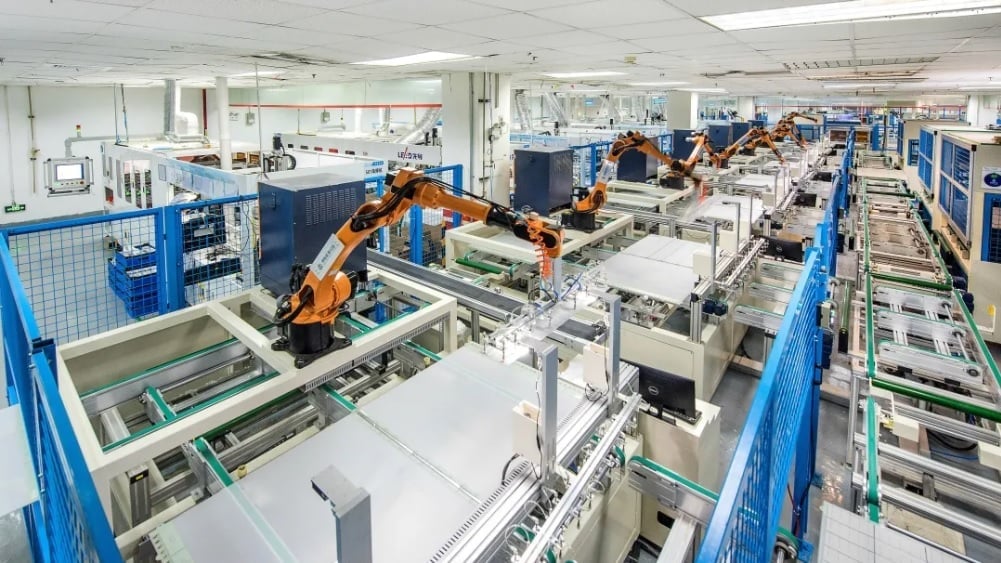 تصنيع الألواح الشمسية الصينية