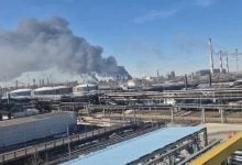 Photo of حريق بمصنع بتروكيماويات في روسيا واستهداف ميناء لتصدير النفط