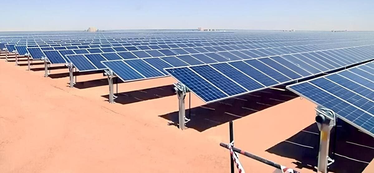 مشروع الطاقة الشمسية في أسوان بمنطقة بنبان