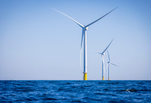 Photo of أكبر مزرعة رياح بحرية في أميركا تسجل رقمًا قياسيًا
