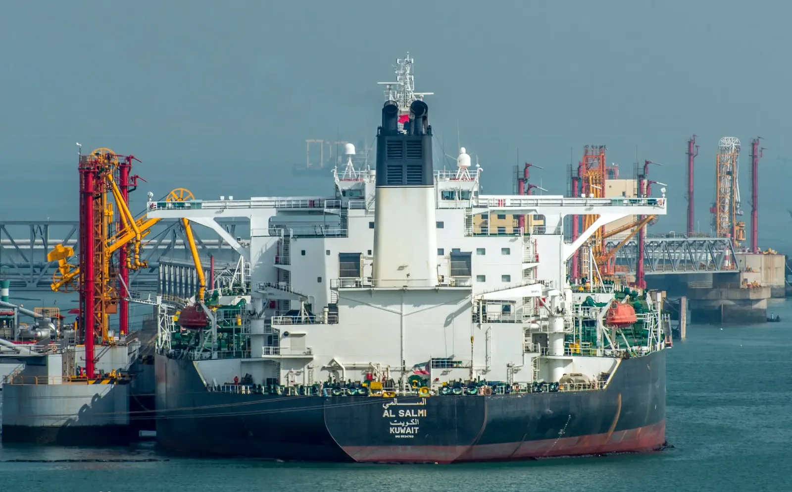 السالمى ناقلة نفط كوينية عملاقة