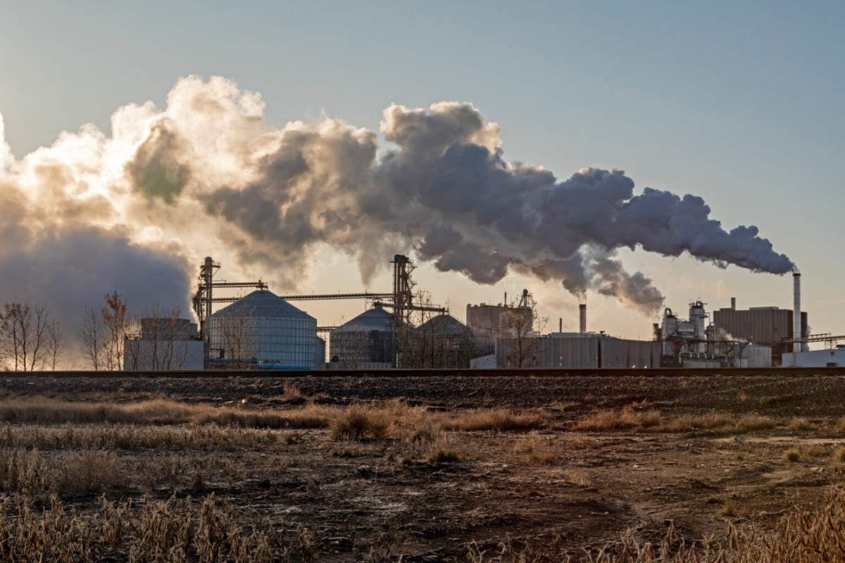 مصنع لإنتاج الإيثانول في مدينة كاسيلتون بولاية داكوتا الشمالية