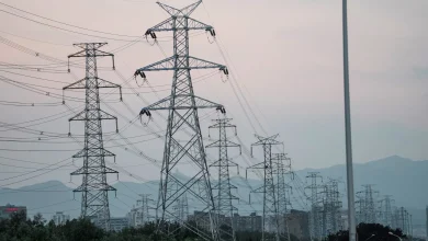 Photo of ربط شبكة الكهرباء في الصين بالطاقة المتجددة يحظى باستثمارات كبيرة