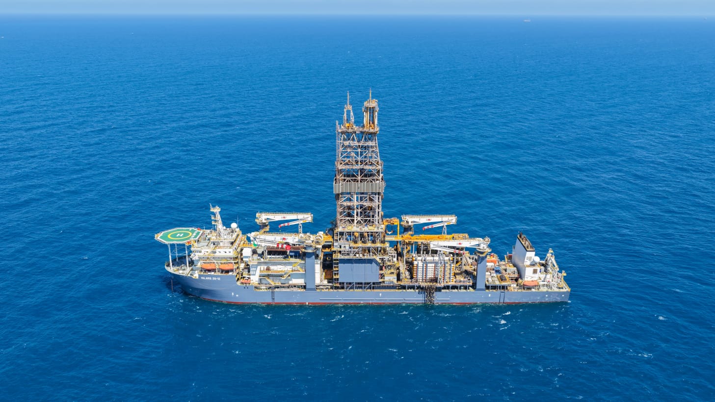 سفينة حفر في مصر