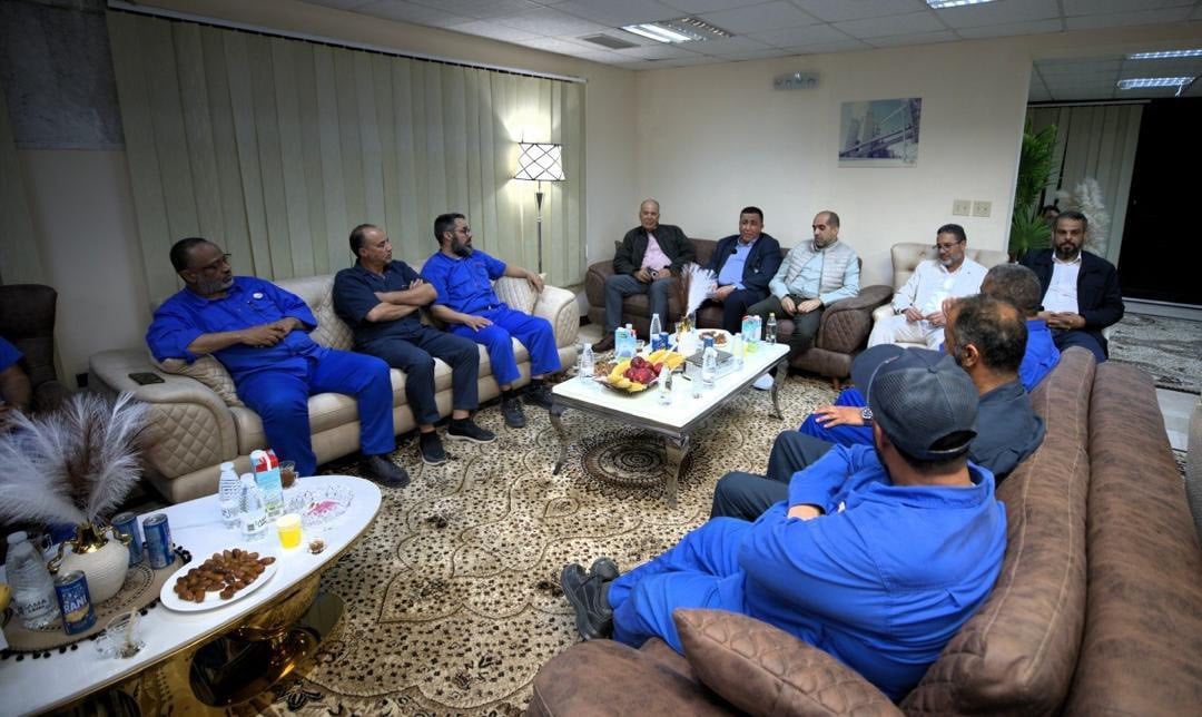 جانب من عمليات تدشين الأنبوب الجديد