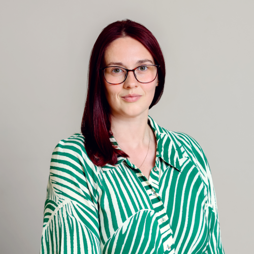 مديرة الشؤون الخارجية لدى مركز الدراسات السياسية بالمملكة المتحدة إيما ريفيل 