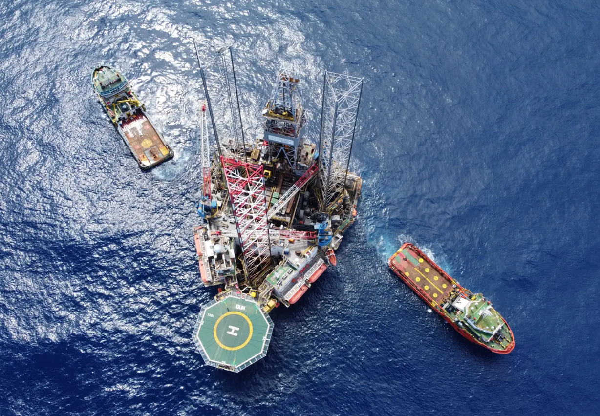 منصات حفر بحرية