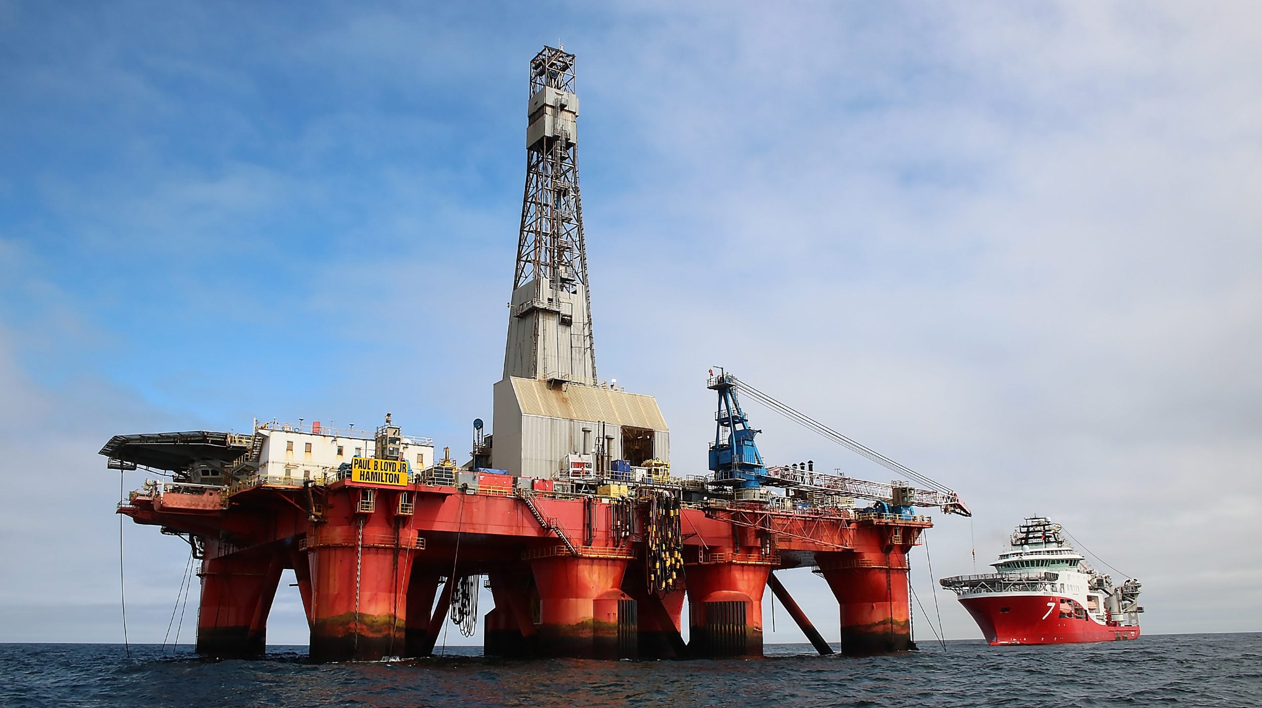 منصة حفر بحرية