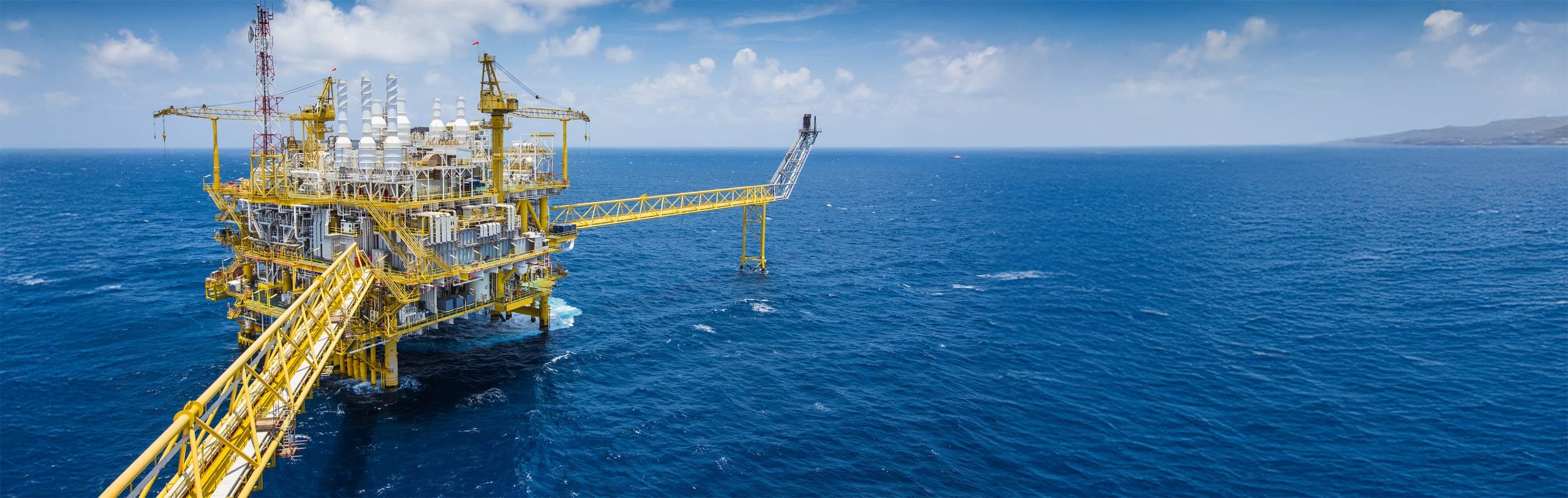 منصة نفط بحرية 
