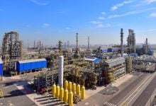 Photo of حريق بمصفاة ميناء الأحمدي في الكويت بعد استهدافها بطائرات مسيرة